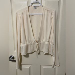 Aritzia Sunday Best Long Sleeve Blouse
